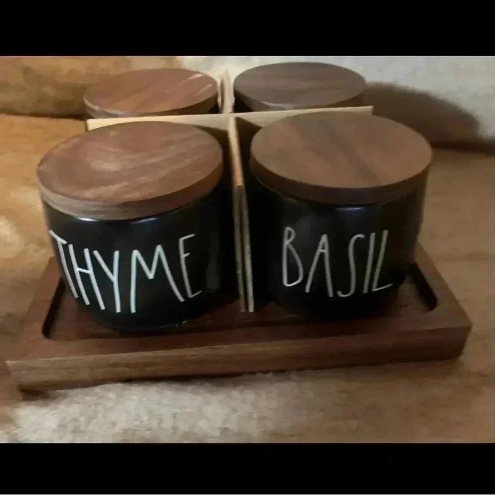 Rae Dunn Black Four Herb Thyme Basil Dil Parsley‎ Set With Tray